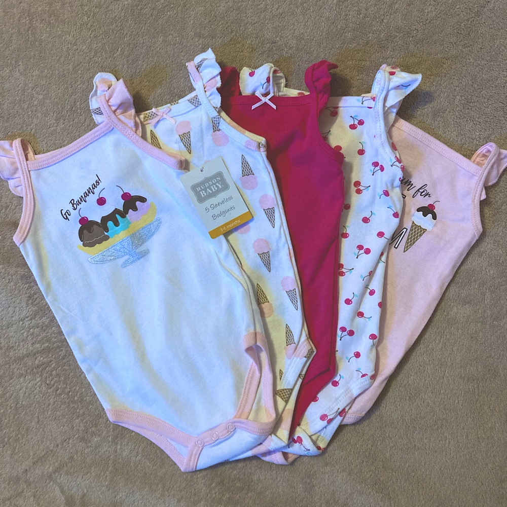 5 Pack strapless onesies 6-9 months